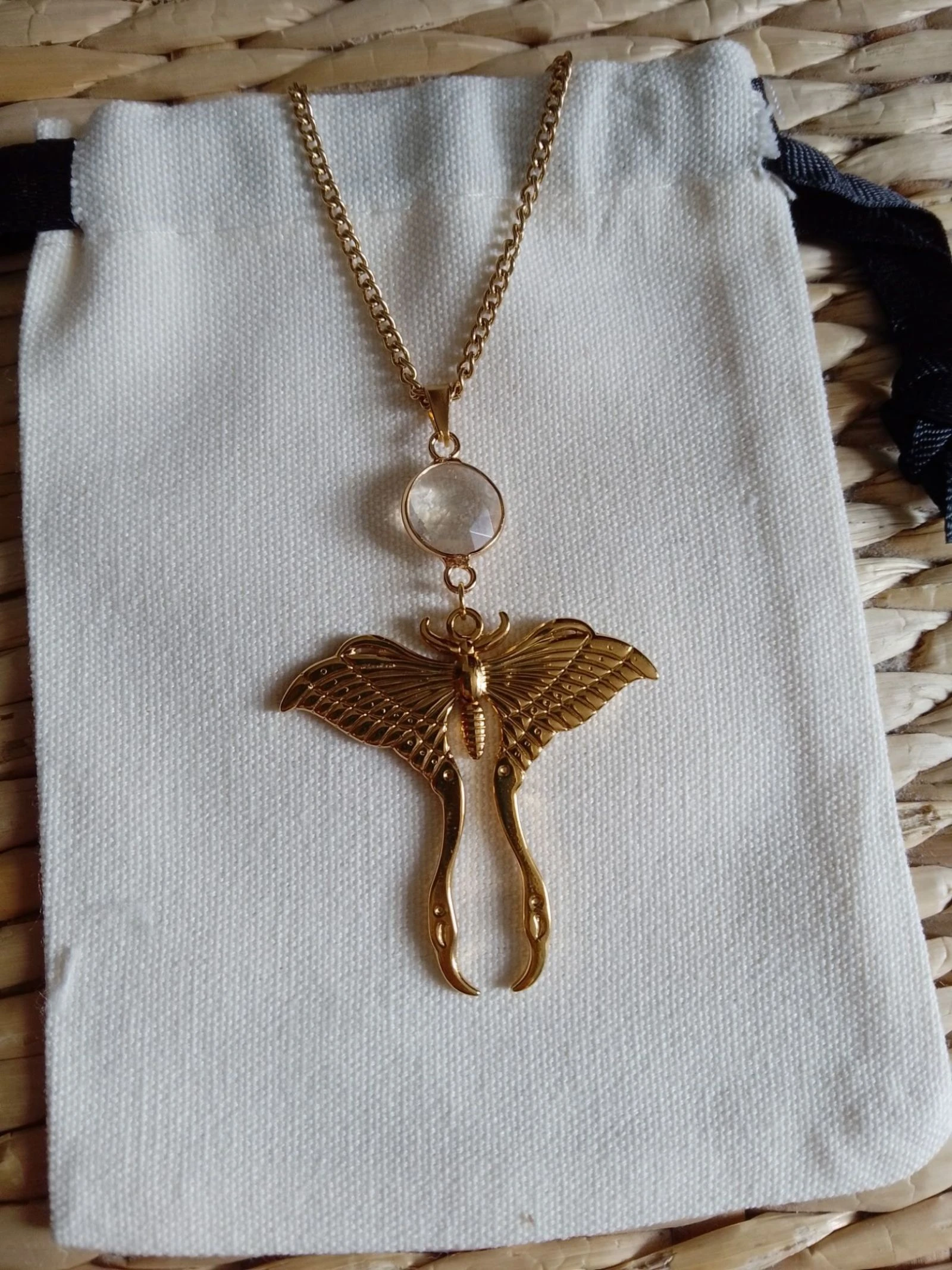 Halsketting met hanger vlinder van kristal – photo 2